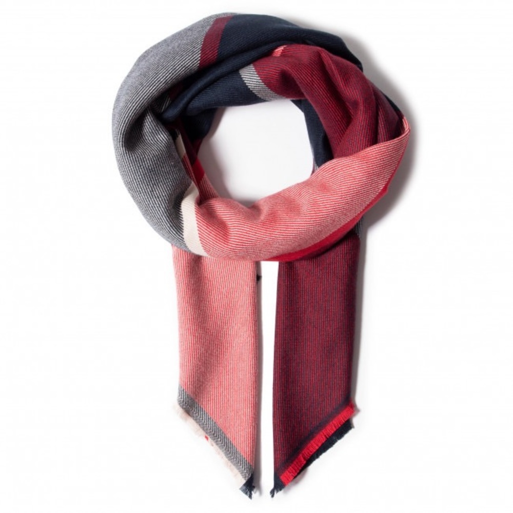 Tommy Hilfiger plaid scarf